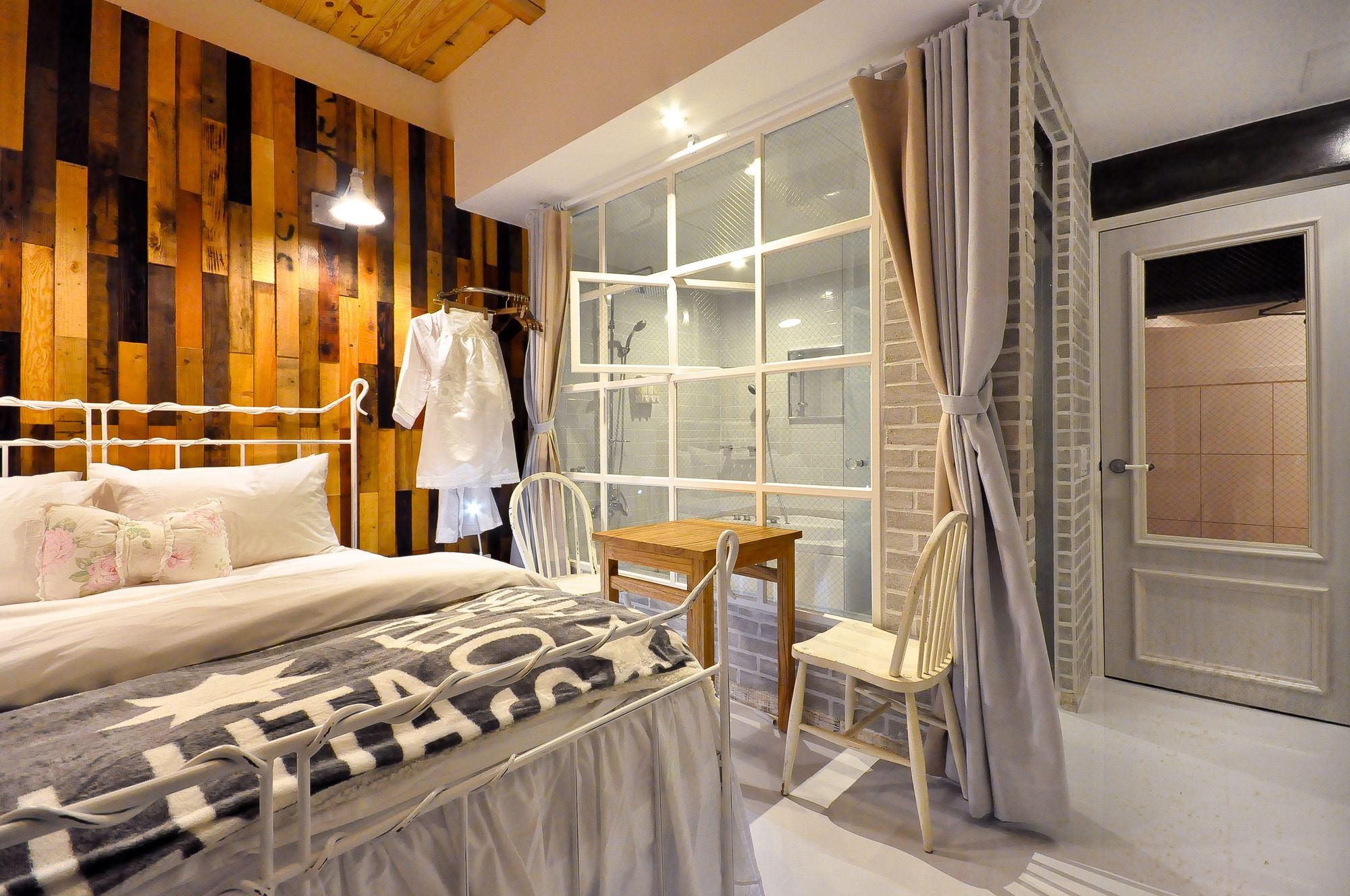 February Hotel Hwanggeum Тегу Екстериор снимка