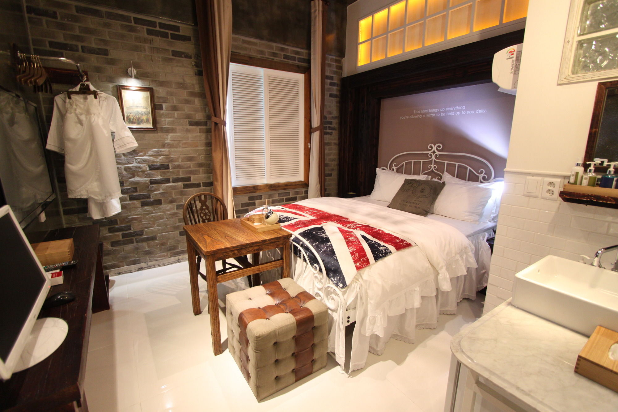 February Hotel Hwanggeum Тегу Екстериор снимка